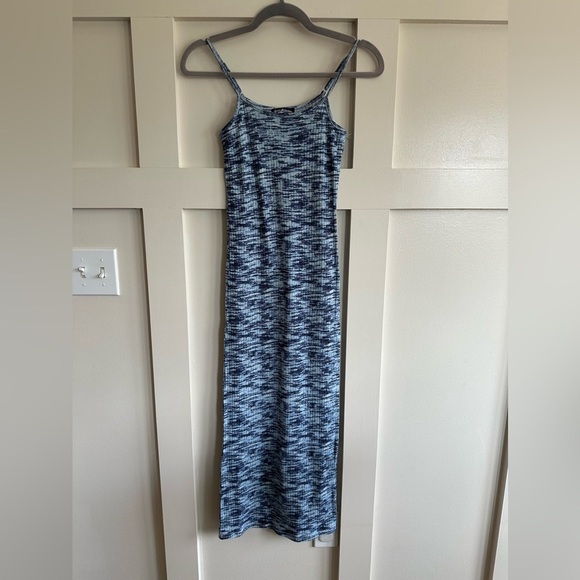 Blue Patterned Ribbed Maxi Dress - Picture 1 of 4
